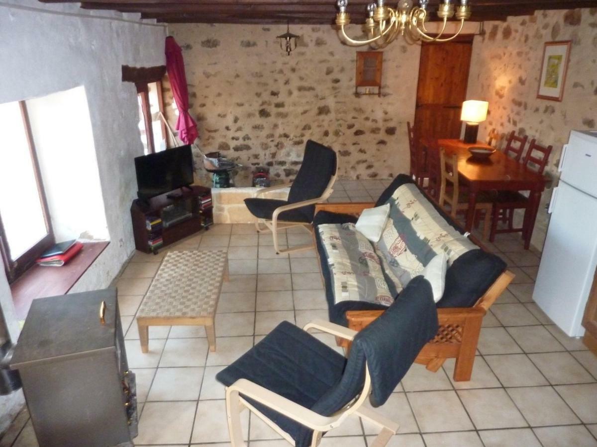 La Metairie Parthenay Exterior foto